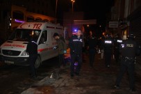 Beyoğlu'nda Pidecide Oturan Müşterilere Silahlı Saldırı Açıklaması 3 Yaralı