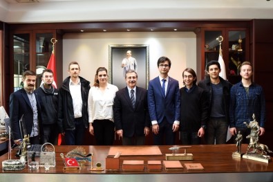 CHP Tepebaşı Gençlik Kolları'ndan Başkan Ataç'a Ziyaret