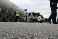 Sandıklı'da Askeri Kamyon Otomobile Arkadan Çarptı Açıklaması 1 Ölü