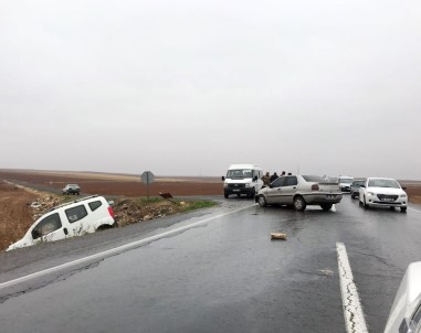 Şanlıurfa'da Trafik Kazası Açıklaması 7 Yaralı