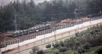 Türk Silahlı Kuvvetleri Sınırdaki Tank Birliklerine Takviye Yapıyor