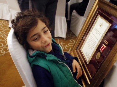 16 Şehit Yakını Ve 2 Gaziye Devlet Övünç Madalyası Ve Beratı Verildi