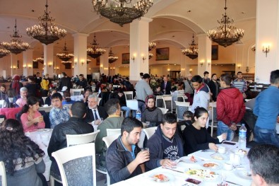 170 Özel Çocuk Kahvaltıda Bir Araya Geldi