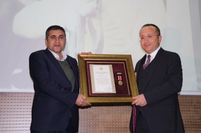 Siirt'te Şehit Yakınlarına 'Devlet Övünç Madalyası' Verildi