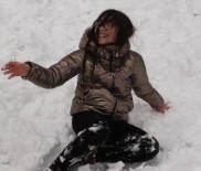 PAŞABAHÇE - Sivas'ta Çocukların Kar Keyfi