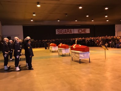 Uçak Kazasında Şehit Olan Askerler İçin Uğurlama Töreni