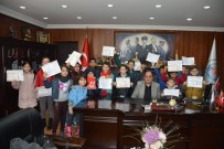İLKOKUL ÖĞRENCİSİ - Başkan Demirtaş'tan Öğrencilere Karne Hediyesi