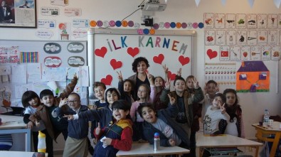 Didim'de Öğrenciler Karnelerini Aldı