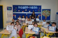 KARNE HEYECANI - Gaziantep Kolej Vakfı'nda Karne Coşkusu