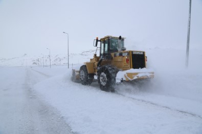 Kayseri'de 144 Mahalle Yolu Ulaşıma Açıldı