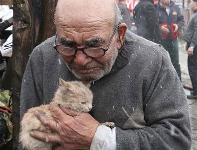 Nihat Hatipoğlu o fotoğrafı yorumladı