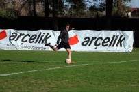 SAKARYASPOR - Sakaryasporlu Futbolcular Karşıyaka Maçına Hazırlanıyor