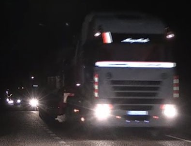 Suriye sınırına askeri sevkiyat: 20 araçlık konvoy Kilis'e ulaştı!