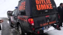 BALLıK - Van'da Servis Aracı Şarampole Devrildi Açıklaması 9 Yaralı