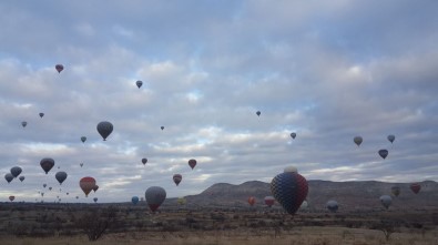 Kapadokya'da balonlar havalandı