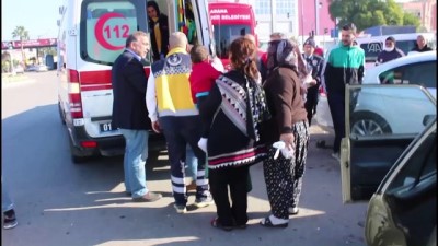 Adana'da 2 Otomobil Çarpıştı Açıklaması 3 Yaralı