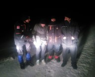 ÇAYıRBAĞı - Kar Fırtınasında Aracında Mahsur Kalan Kişi Kurtarıldı