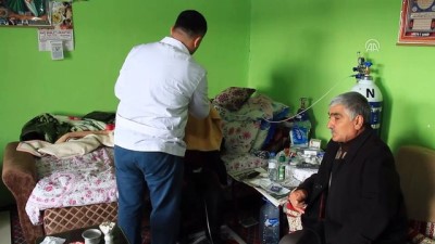 Köy Köy Gezip Engelli Ve Yatalak Hastaları Tıraş Ediyor
