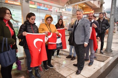 Başkan Çerçi'den Bayrak Asma Çağrısı