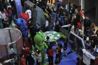 Forum Mersin'de 'Pijamaskeliler' Rüzgarı