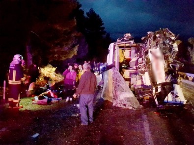 Kontrolden Çıkan Yolcu Otobüsü Devrildi Açıklaması 24 Yaralı