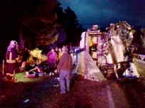 UFUK YILDIRIM - Kontrolden Çıkan Yolcu Otobüsü Devrildi Açıklaması 24 Yaralı
