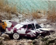 BEYŞEHIR GÖLÜ - Konya'da Otomobil Uçuruma Yuvarlandı Açıklaması 1 Ölü, 1 Yaralı