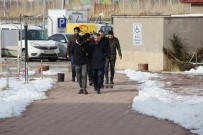 Polisten Kaçan Otomobilden Bonzai Çıktı