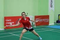 Polonya'dan Madalyayla Döndü