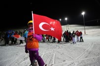 DAVUT GÜL - Yıldız Dağı'nda Türk Bayraklarıyla Meşaleli Kayak