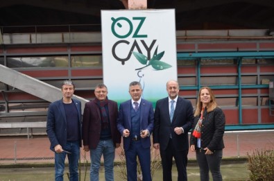 2,5 yapraklı organik yeşil çay için dünya sıraya girdi!