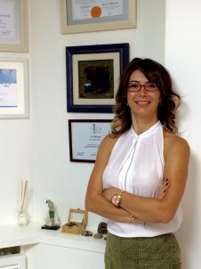 Dökülen saçlara dikkat