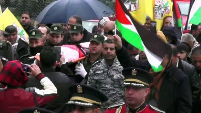 İsrail Hapishanesinde Ölen Filistinlinin Cenaze Töreni