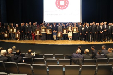 Konya'da Şehit Aileleri Ve Gazilere Devlet Ödünç Madalyaları Verildi