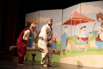 AYDıN KÜLTÜR MERKEZI - Miniklerden 'Çocuk Tiyatrosu Şenliği'ne Yoğun Katılım