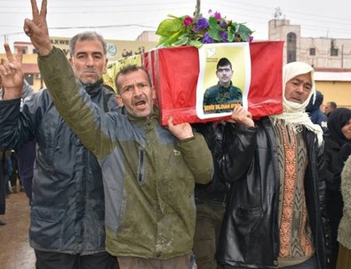 YPG'lilerin cesetleri gömülmeye götürüldü