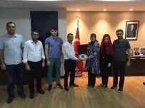 MERVE KAVAKÇı - Bilecik'ten Malezya'ya Giden Türk Heyeti Büyükelçisi Merve Kavakçı'yı Ziyaret Etti