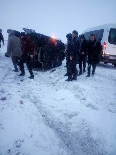 Erzurum'da Zırhlı Polis Aracı Kaza Yaptı Açıklaması 3 Yaralı