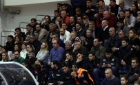 Kadınlar Euroleague Açıklaması Fenerbahçe Açıklaması 65 - Yakın Doğu Üniversitesi Açıklaması 76