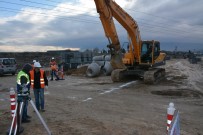 CELAL BAYAR - Muradiye Kampüs Yolu'nda Çalışmalar Devam Ediyor