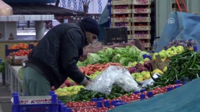 Tokat'ta Pazarcılar Asker İçin Dua Etti