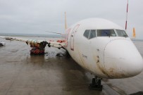 KABİN GÖREVLİSİ - Trabzon'da Pistten Çıkan Uçak Hurdaya Ayrılacak