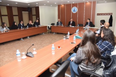 AKÜ'de Yardımcı Doçent Kadrolarına Atanan 16 Akademisyen İçin Tanışma Toplantısı Düzenlendi