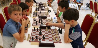 Bayramiç'te Satranç Turnuvası