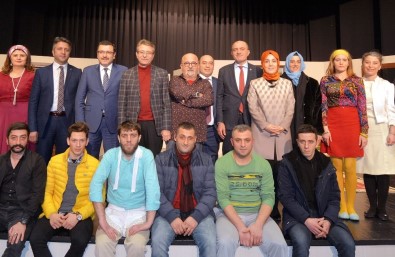 Genç Açıklaması 'Trabzon, Tiyatroda İstanbul İle Yarışıyor'