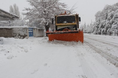 İncesu'da Karla Mücadele Tüm Hızıyla Devam Ediyor