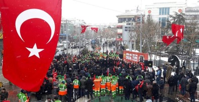 Konya'da 'Her An Dua Her Yer Türk Bayrağı' Kampanyası