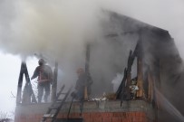 Samanlık Yangını Ahıra Sıçradı