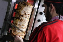 VELI ÖZDEMIR - Sınırdaki Er Ve Erbaşlara Yemekler Ücretsiz