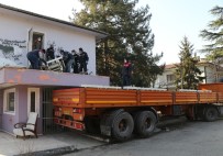 KEMAL ÇEBER - Atıl Vaziyetteki Vatan Hastanesi Yıllar Sonra Boşaltıldı